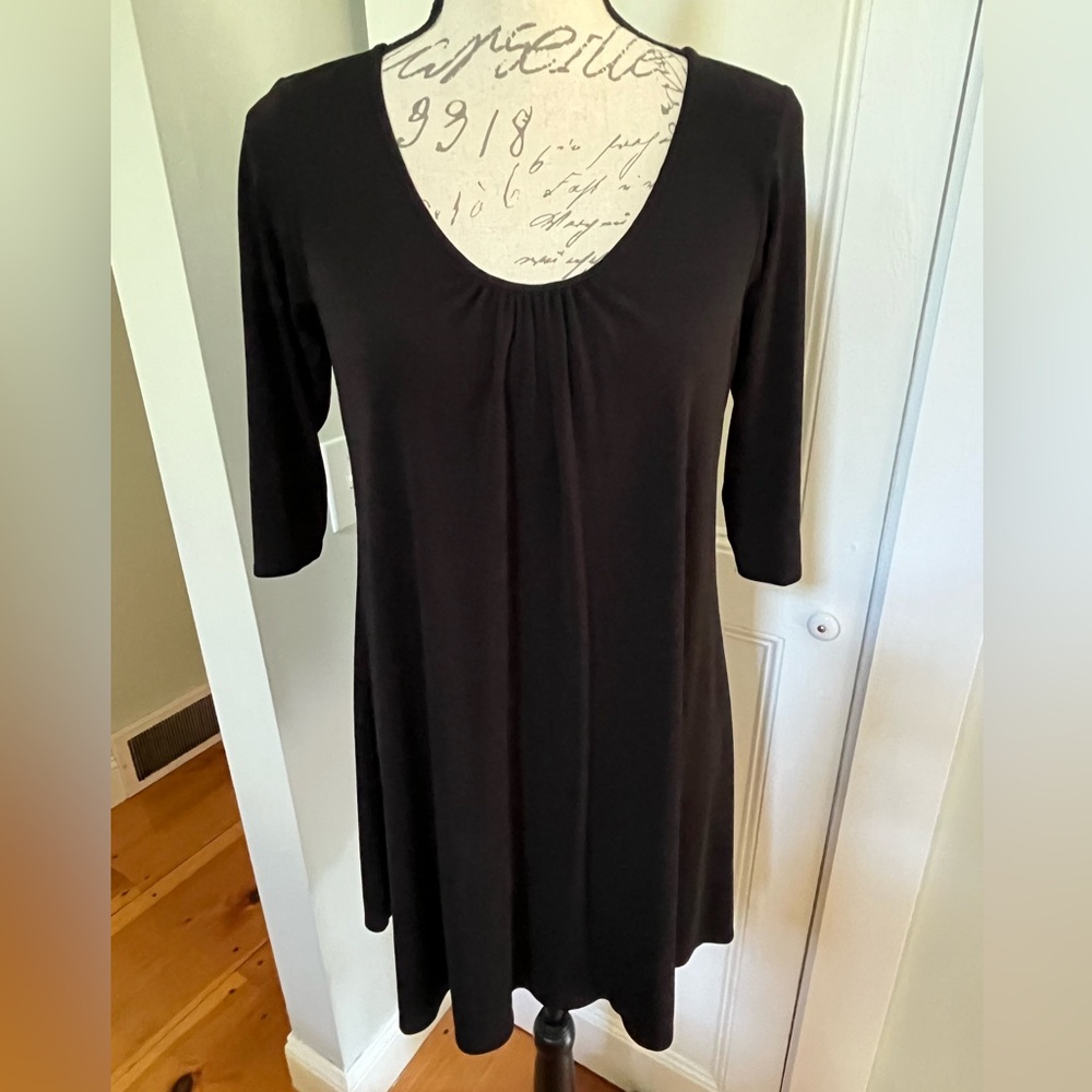 Eileen Fisher 100% Silk Little Black Dress. Women’s Size: Small.